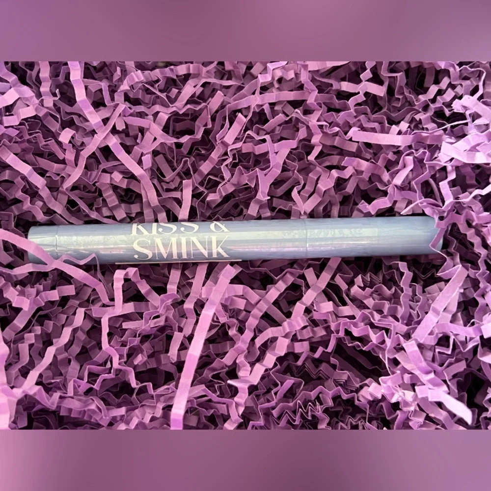 Kiss & Smink Lip Crayon Pen in Marietas